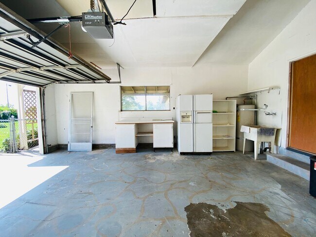 Building Photo - 9635 Titan Rd