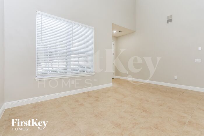 Building Photo - 663 Breezeway Ct