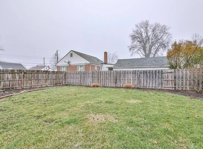 Building Photo - 4004 Matson Ave