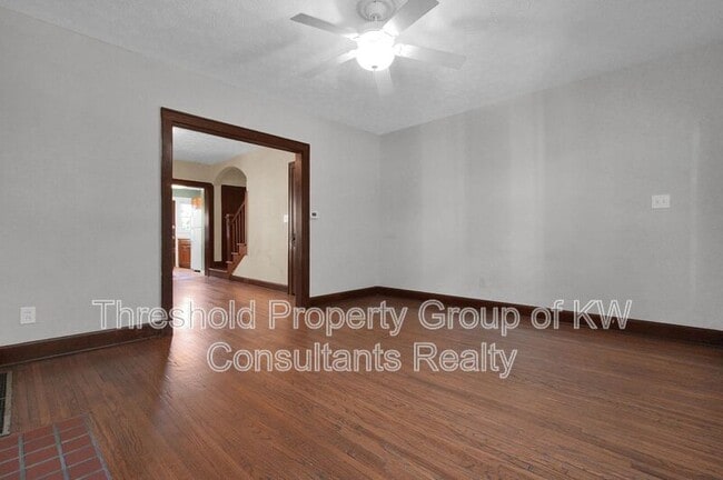 Building Photo - 1126 Northwest Blvd