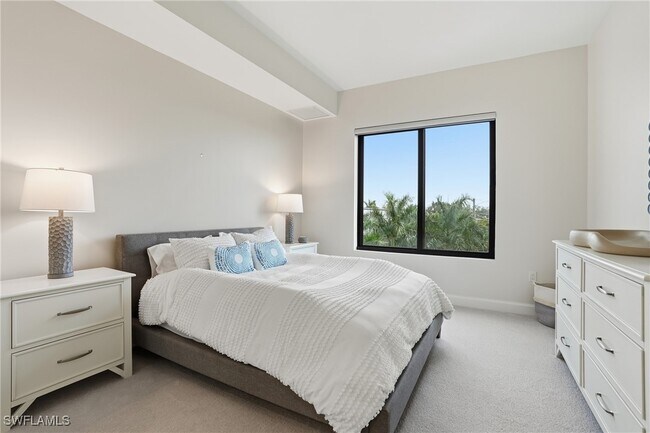 Building Photo - 1125 Central Ave