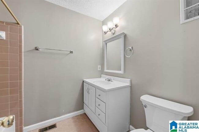 Building Photo - 753 Cahaba Manor Trail