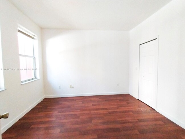 Building Photo - 3603 Shoma Dr