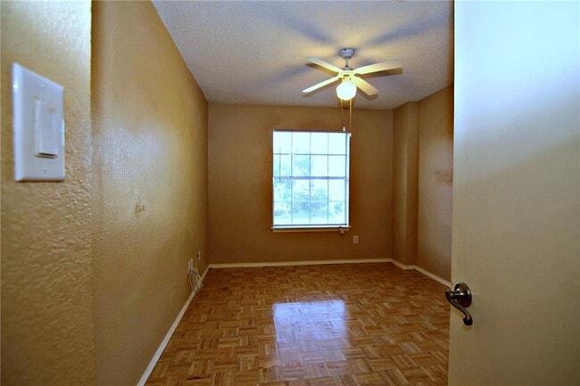 Building Photo - 3105 Blazing Star Trail