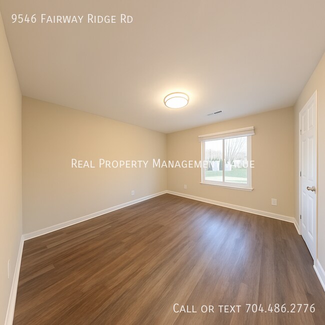 Building Photo - 9546 Fairway Ridge Rd