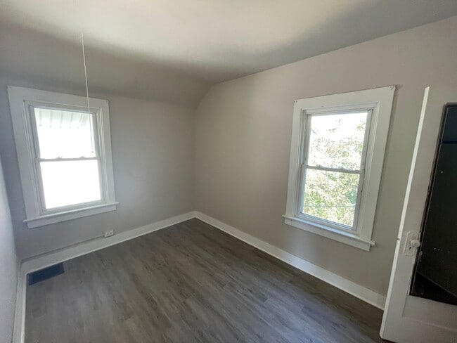 Building Photo - SECTION 8 and EDEN Accepted!! Exciting Opportunity to Live in a Newly Renovated 3 br Home!