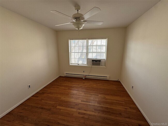 Building Photo - 240-242 E Main St