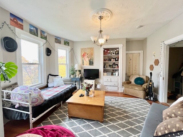 Building Photo - 83 Wensley St