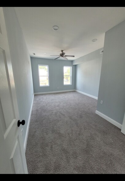 Primary Photo - 1333 N Milton Ave