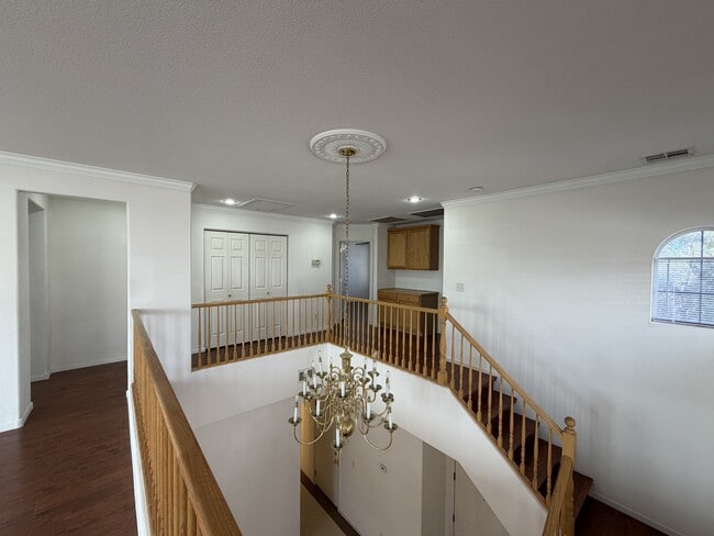 Building Photo - 10115 Capistrello Ave