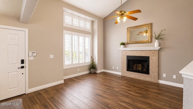 Building Photo - 836 Sunset Park Dr