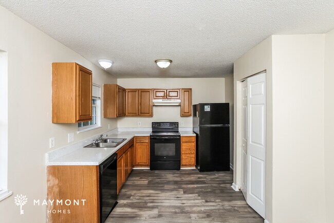 Building Photo - 225 Orchard Hill Dr