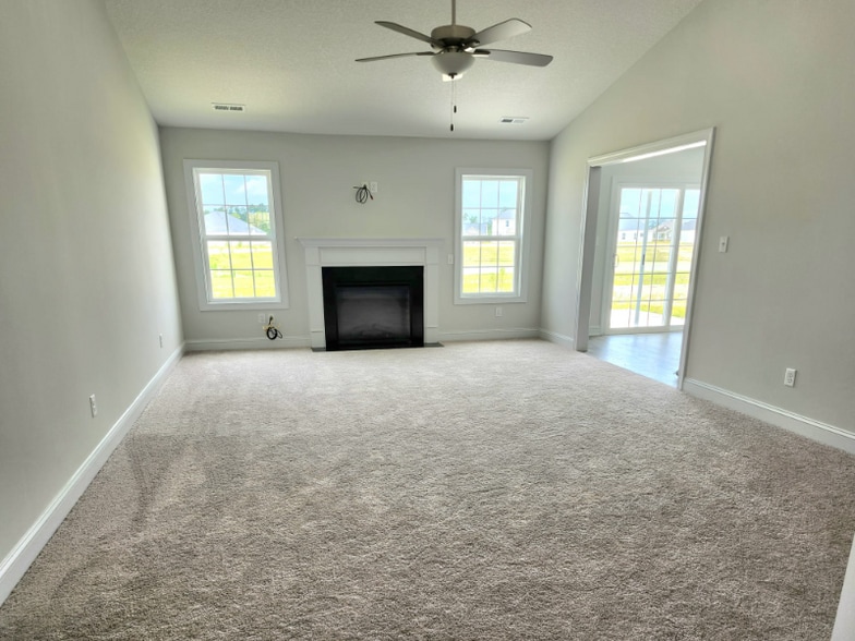 Building Photo - 805 Gemini Ct