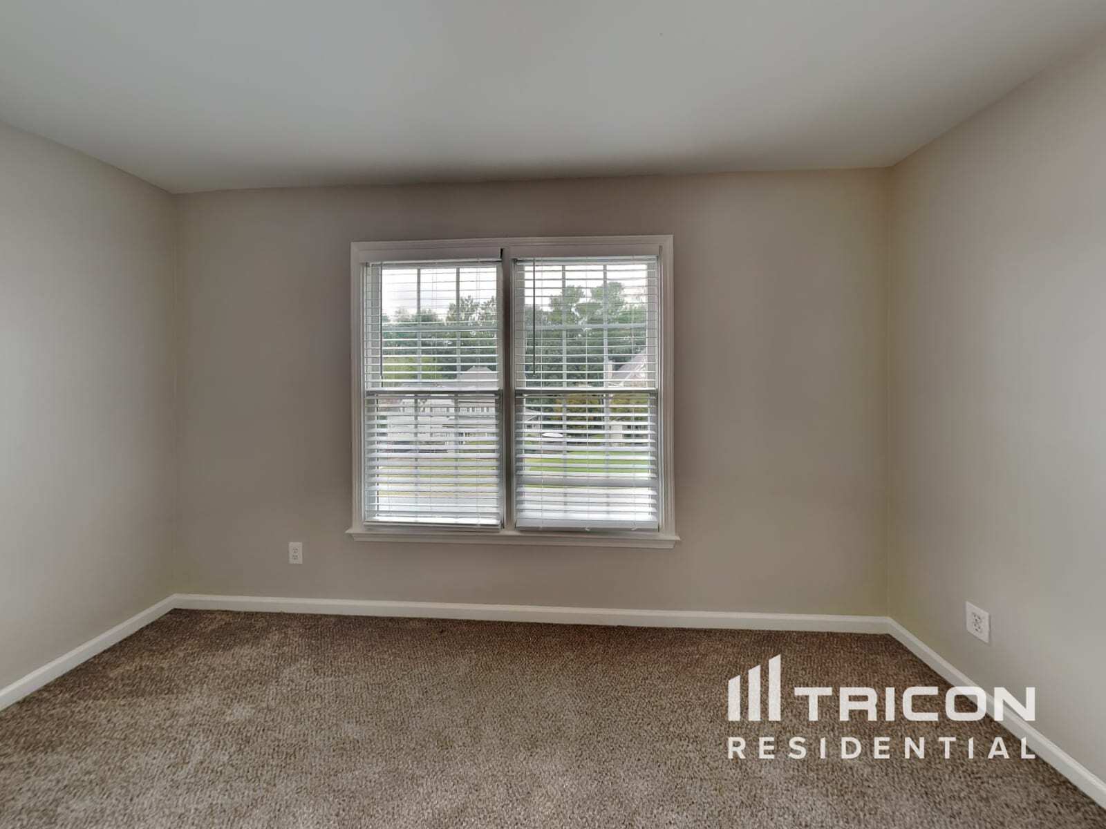 Building Photo - 305 Horseshoe Bend