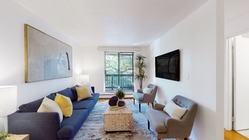 Primary Photo - 143 Kenrick St