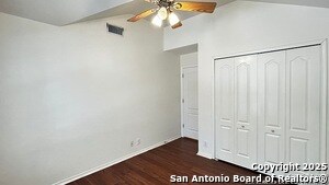 Building Photo - 6107 Lakeview Ct
