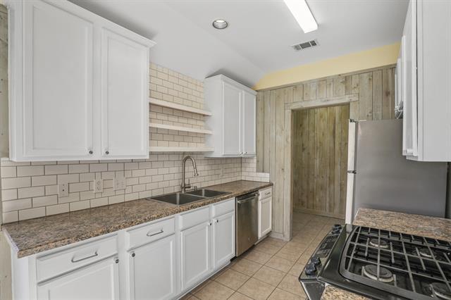 Building Photo - 1012 Villa Paloma Blvd
