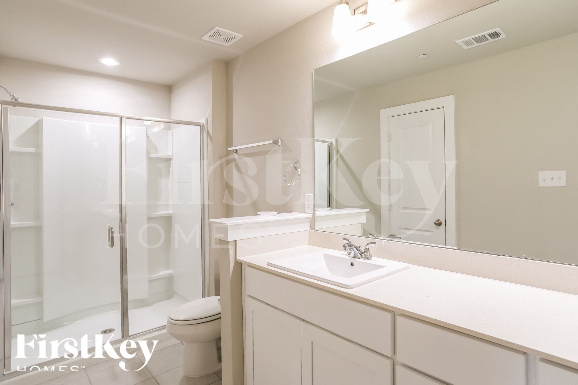 Building Photo - 327 Niki Dr