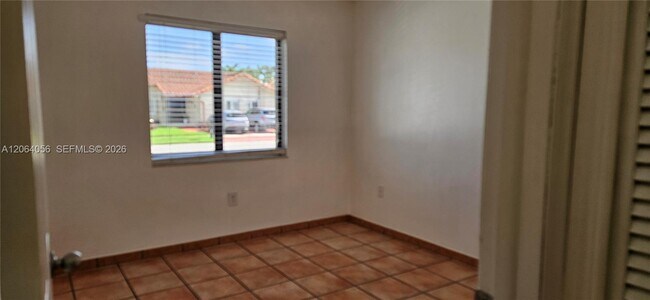 Building Photo - 14765 Kendale Lakes Blvd