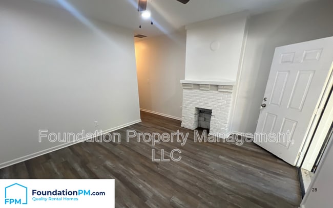 Building Photo - 754 E Trigg Ave