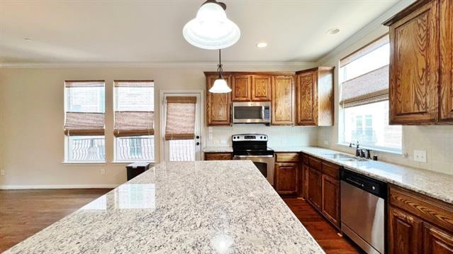 Building Photo - 2500 Rockbrook Dr