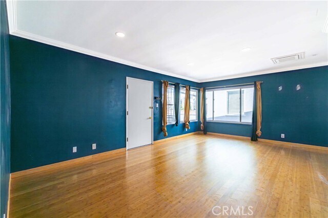 Building Photo - 1227 E 1st St