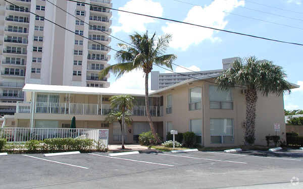 Building Photo - Sunset Gardens Apartments