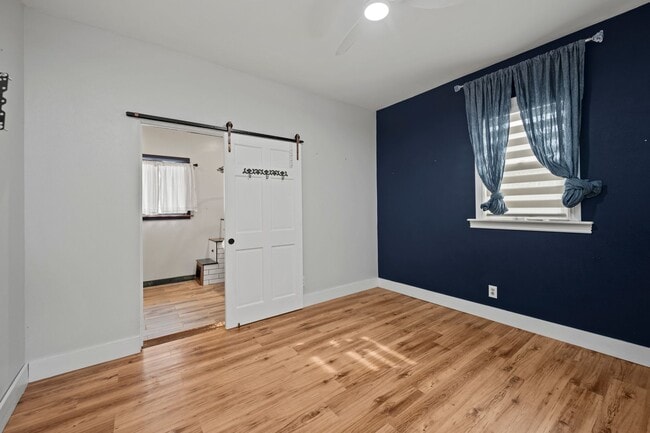 Building Photo - 2858 Bunting Ave