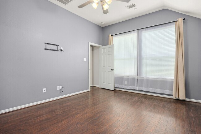 Building Photo - 7611 Waterlilly Ln