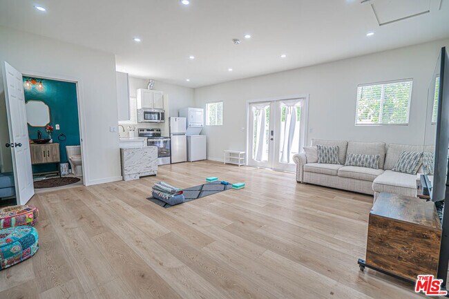 Building Photo - 7044 Garden Grove Ave