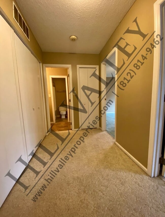 Building Photo - Two bedroom Townhouse in Willow Crossings