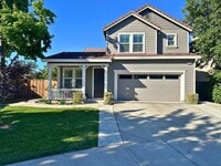 Building Photo - Stunning 4 Bedroom, 2.5 Bath Lawrence Ranch Home With Solar