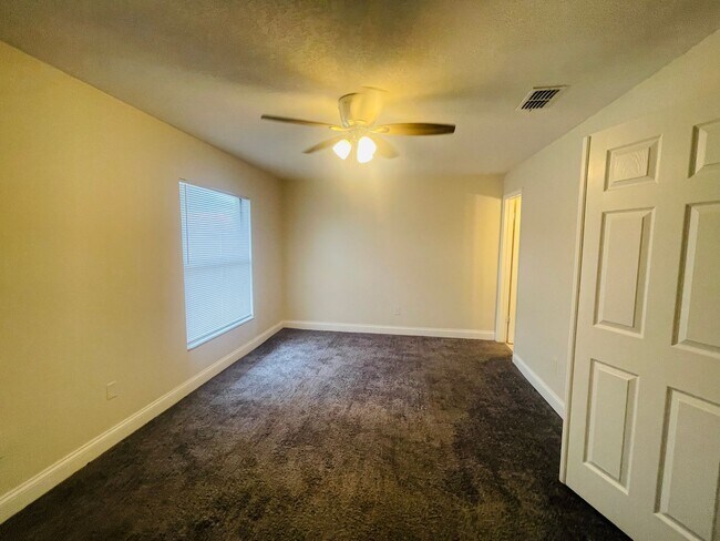 Building Photo - HIDDEN CREEK CONDO-1602 Bending Brook Way ...