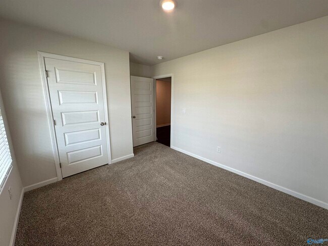 Building Photo - 130 Nettle Leaf Dr