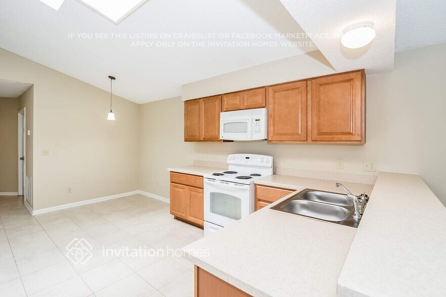 Building Photo - 409 Filmore Dr