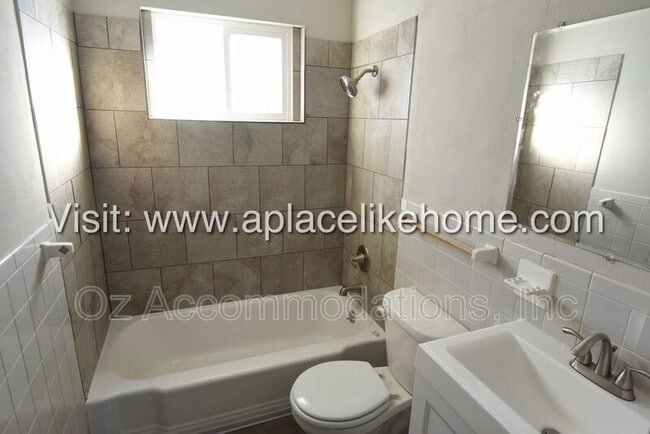 Building Photo - 3609 W 47th St