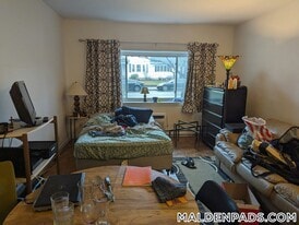 Building Photo - 525 Highland Ave