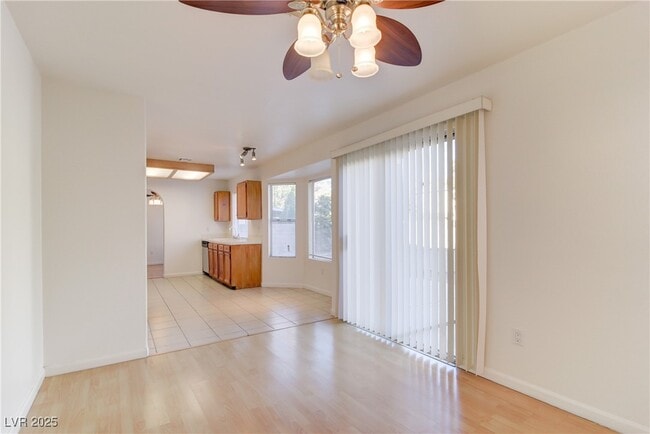 Building Photo - 2616 Island Brook Dr