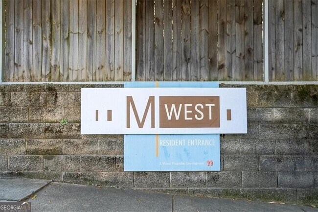 Building Photo - 1364 Rietveld Row NW