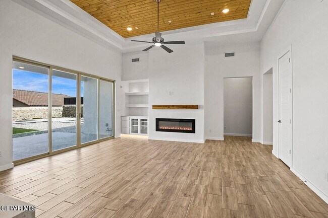 Building Photo - 717 Chatham Pl