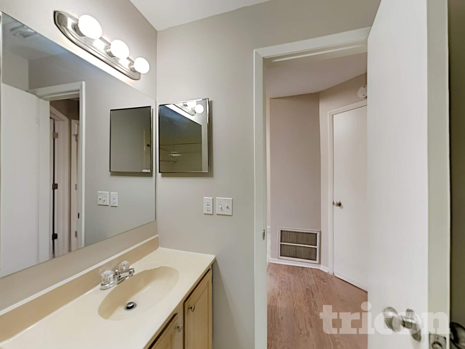 Building Photo - 1253 Ashworth Dr