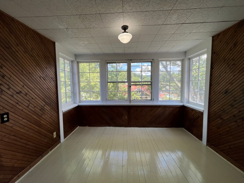 Building Photo - 628 Pisgah Dr