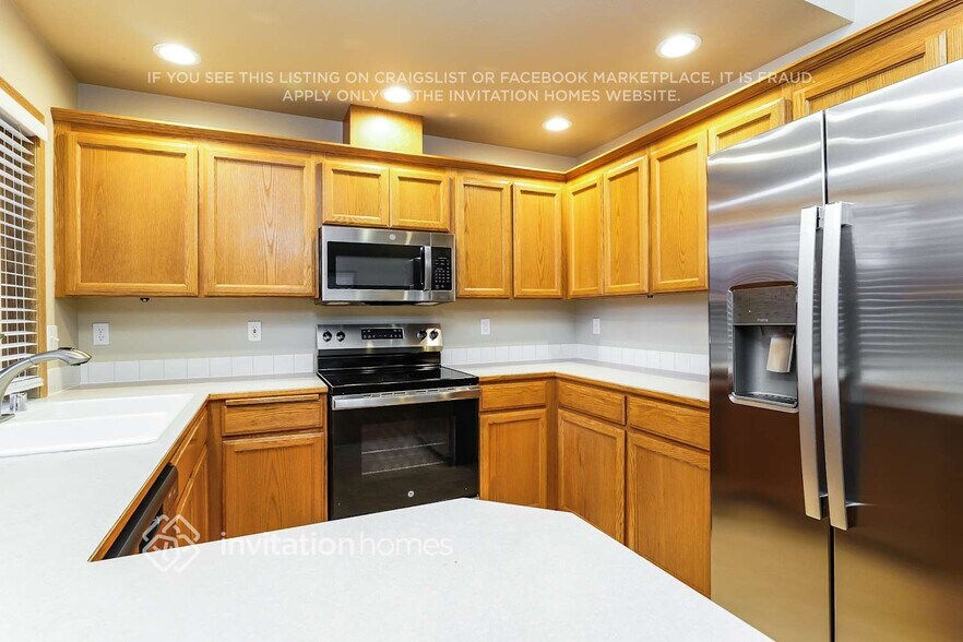 Building Photo - 306 Deeded St