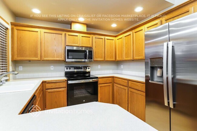 Building Photo - 306 Deeded St