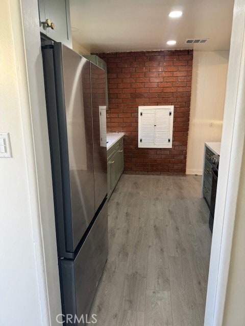 Building Photo - 20533 Eastwood Ave