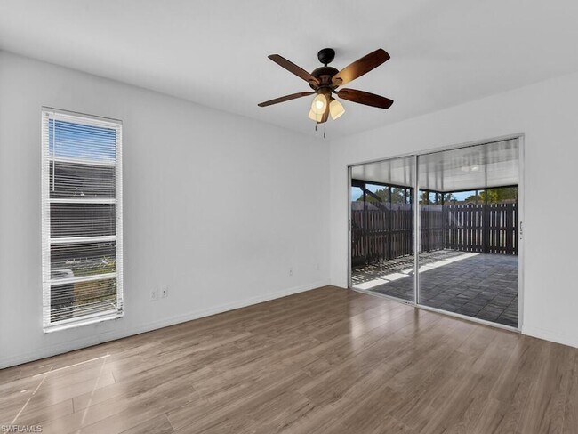 Building Photo - 5620 Foxlake Dr