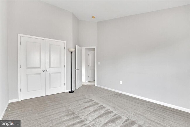 Building Photo - 41625 Broxbourne Terrace