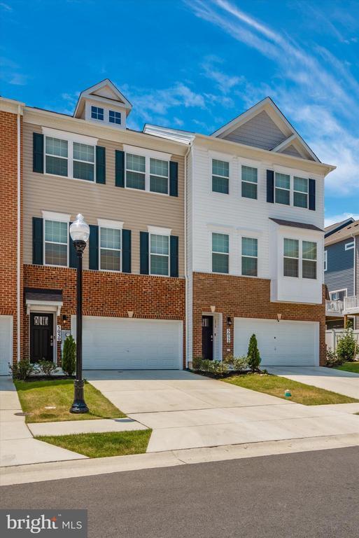 Building Photo - 5050 MacDonough Pl