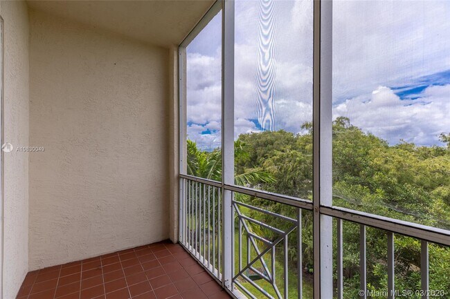 Building Photo - 3600 Oaks Clubhouse Dr