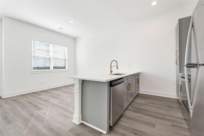 Building Photo - 3210 Frying Pan Pl